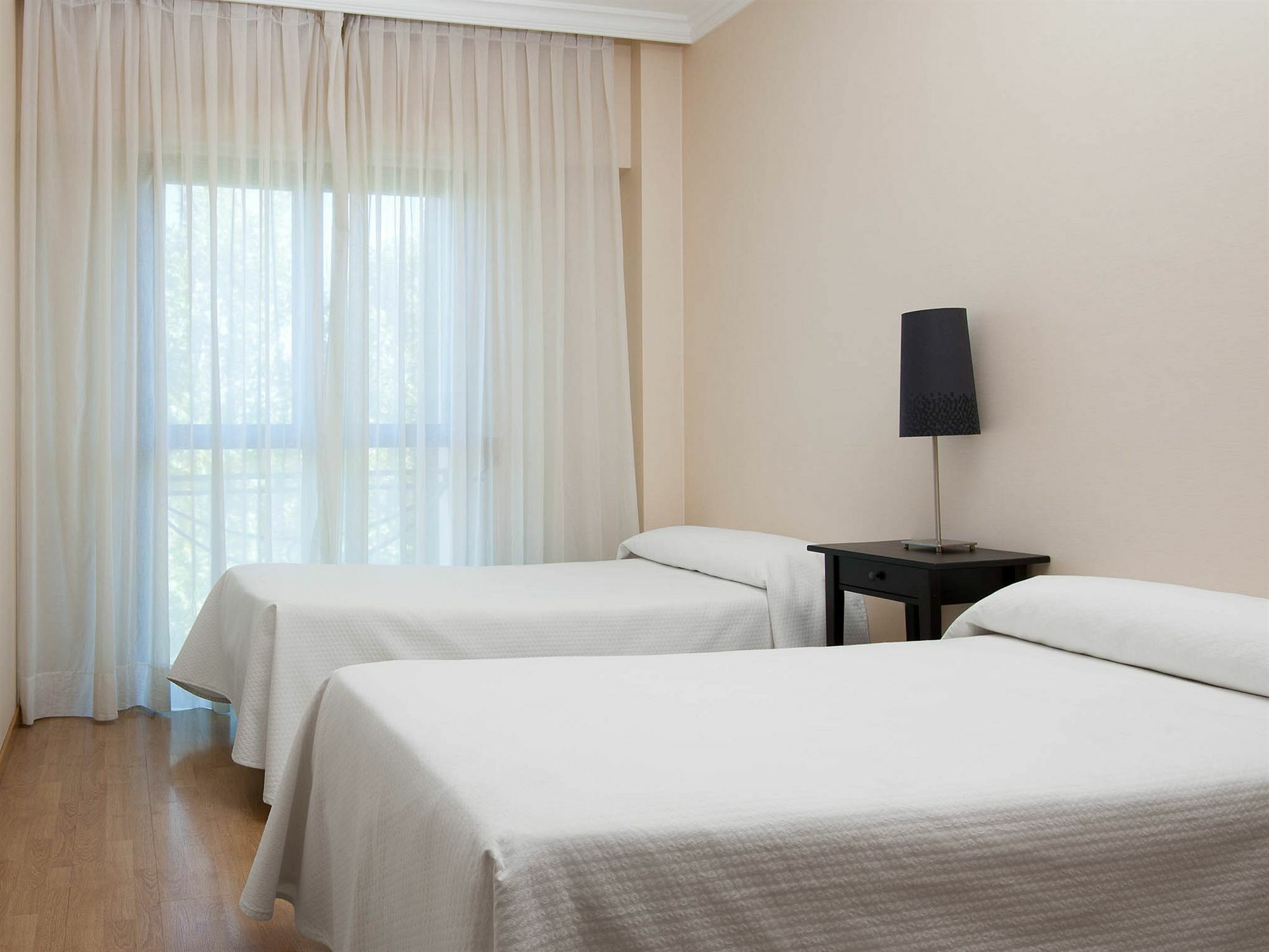 Apartamentos Th La Florida 마드리드 외부 사진
